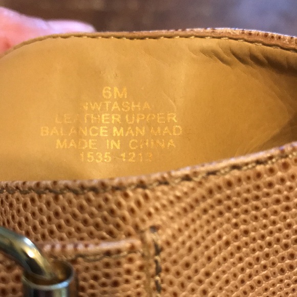 Nine West sandals - Picture 9 of 9